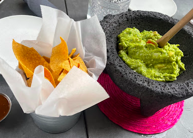 Fonda signature dishes Carne Asada
Flautas De Pollo
Guacamole